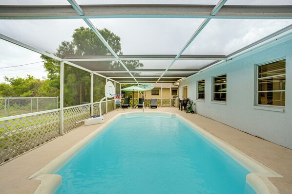 House (3 Bedrooms) | Front of property