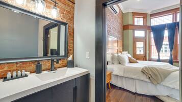 Apartment (0 Bedroom) | Interior