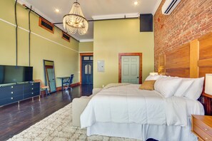 Apartment (0 Bedroom) | Interior