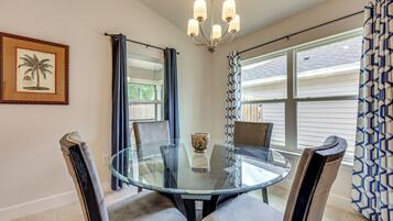 Nhà (3 Bedrooms) | Nội thất