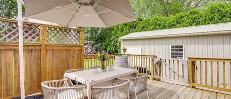 Apartment (3 Bedrooms) | Front of property