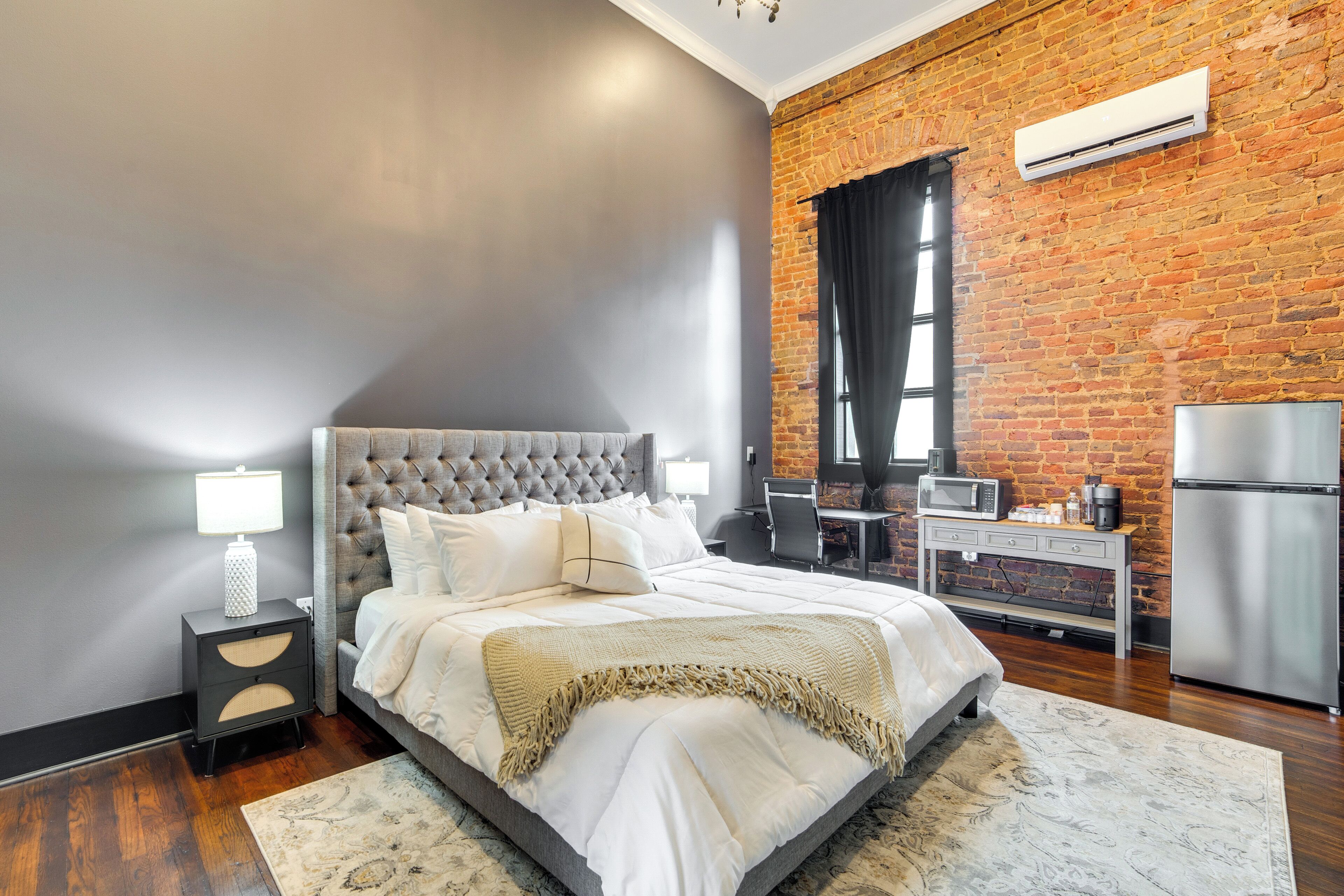 Apartment (0 Bedroom) | Front of property