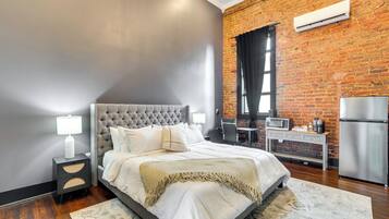 Apartment (0 Bedroom) | Front of property