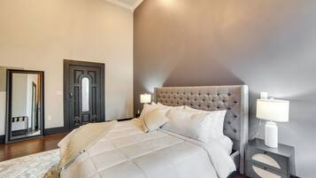 Apartment (0 Bedroom) | Interior