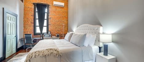 Apartment (0 Bedroom) | Interior