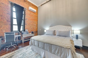 Apartment (0 Bedroom) | Interior
