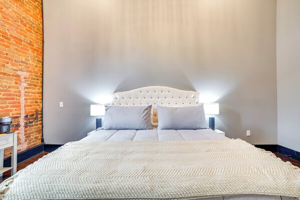 Apartment (0 Bedroom) | Interior