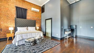 Apartment (0 Bedroom) | Interior