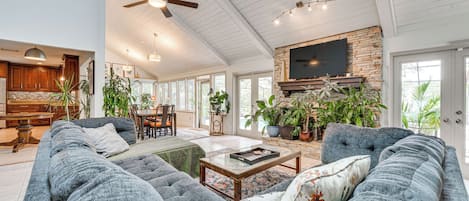 House (4 Bedrooms) | Interior