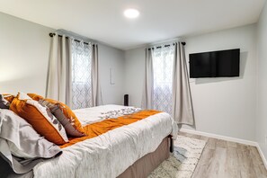 House (3 Bedrooms) | Interior - Walk to Lake Carobeth: Gem in Pocono Country Place (Tobyhanna)