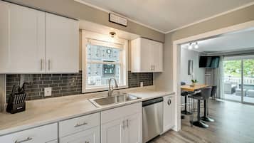 Casa (2 Bedrooms) | Interior