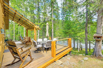 Riverside Cabin on 9 Acres in Montana
