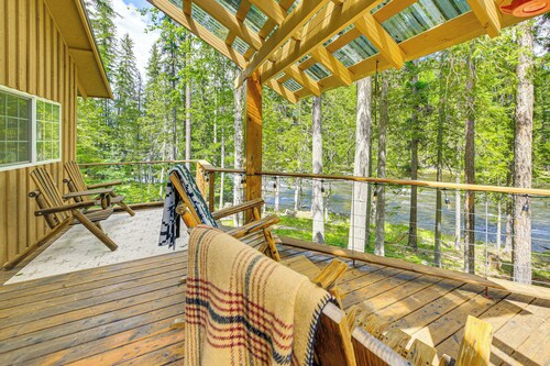 Riverside Cabin on 9 Acres in Montana
