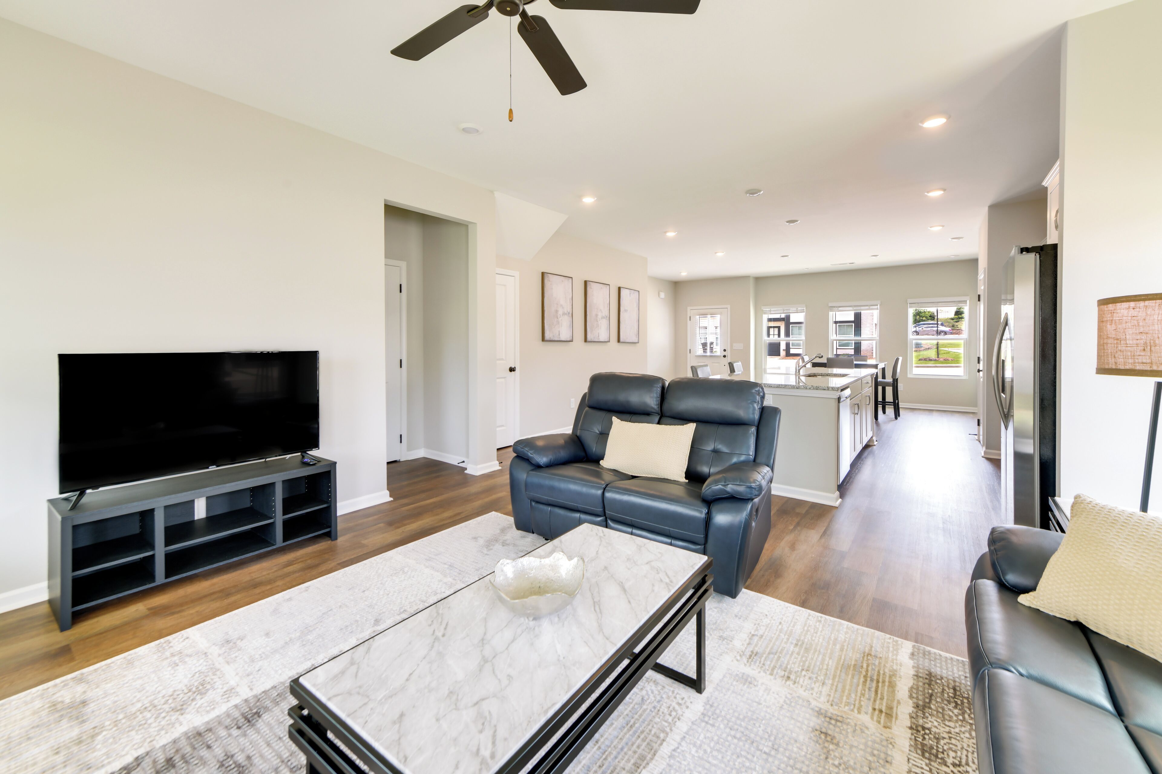 المنشأة من الداخل