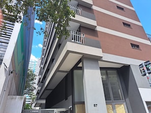 Fachada de la propiedad