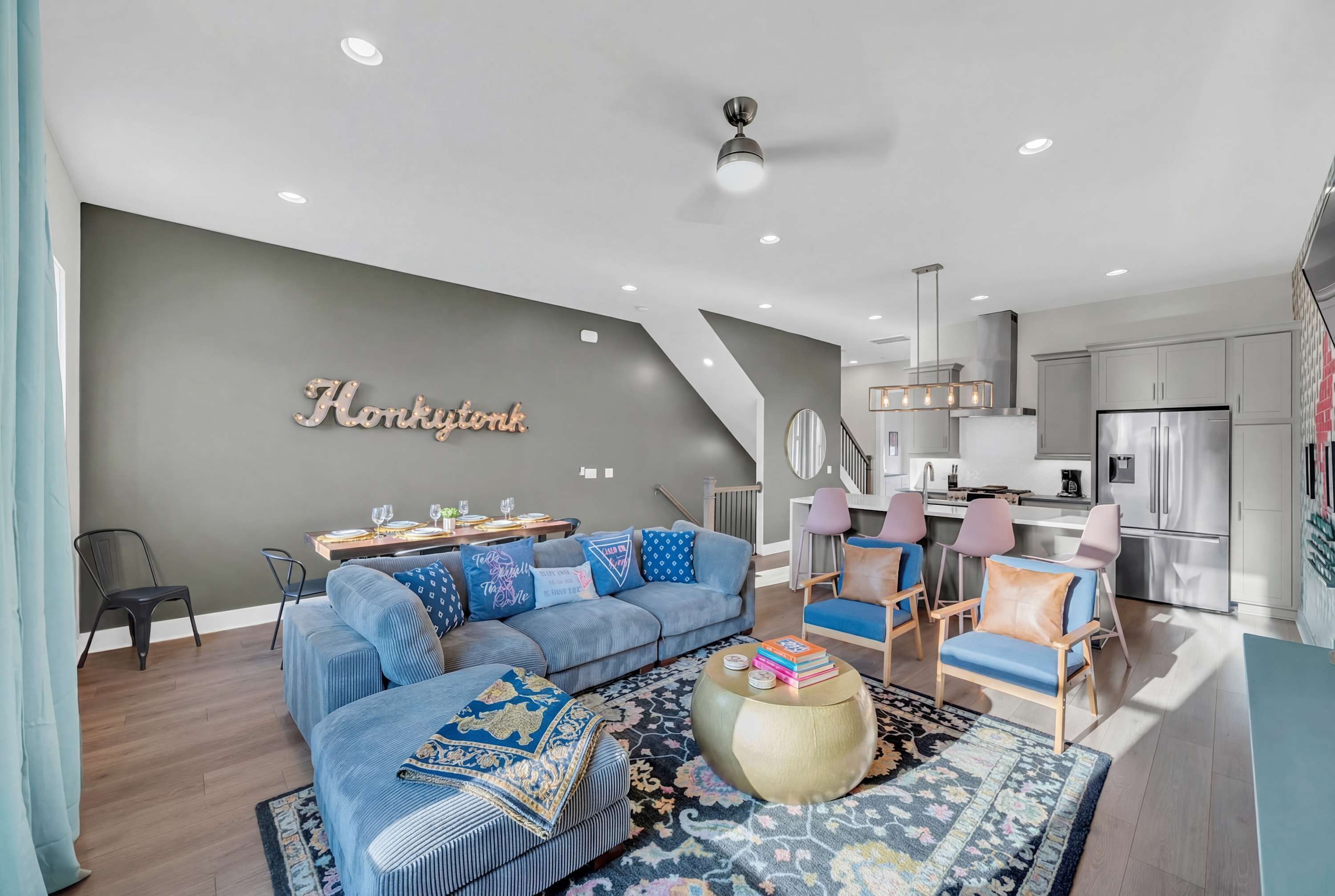 Nhà | 4 phòng ngủ, bàn, truy cập Internet tốc độ cao 