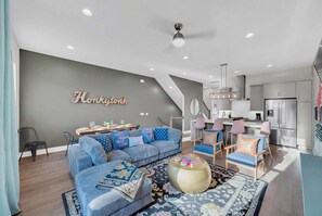 Ferienhaus | 4 Schlafzimmer, Schreibtisch, Internetzugang