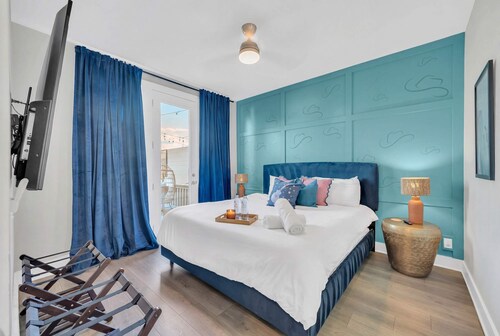 Brand New City Views Karaoke Room Near Downtown