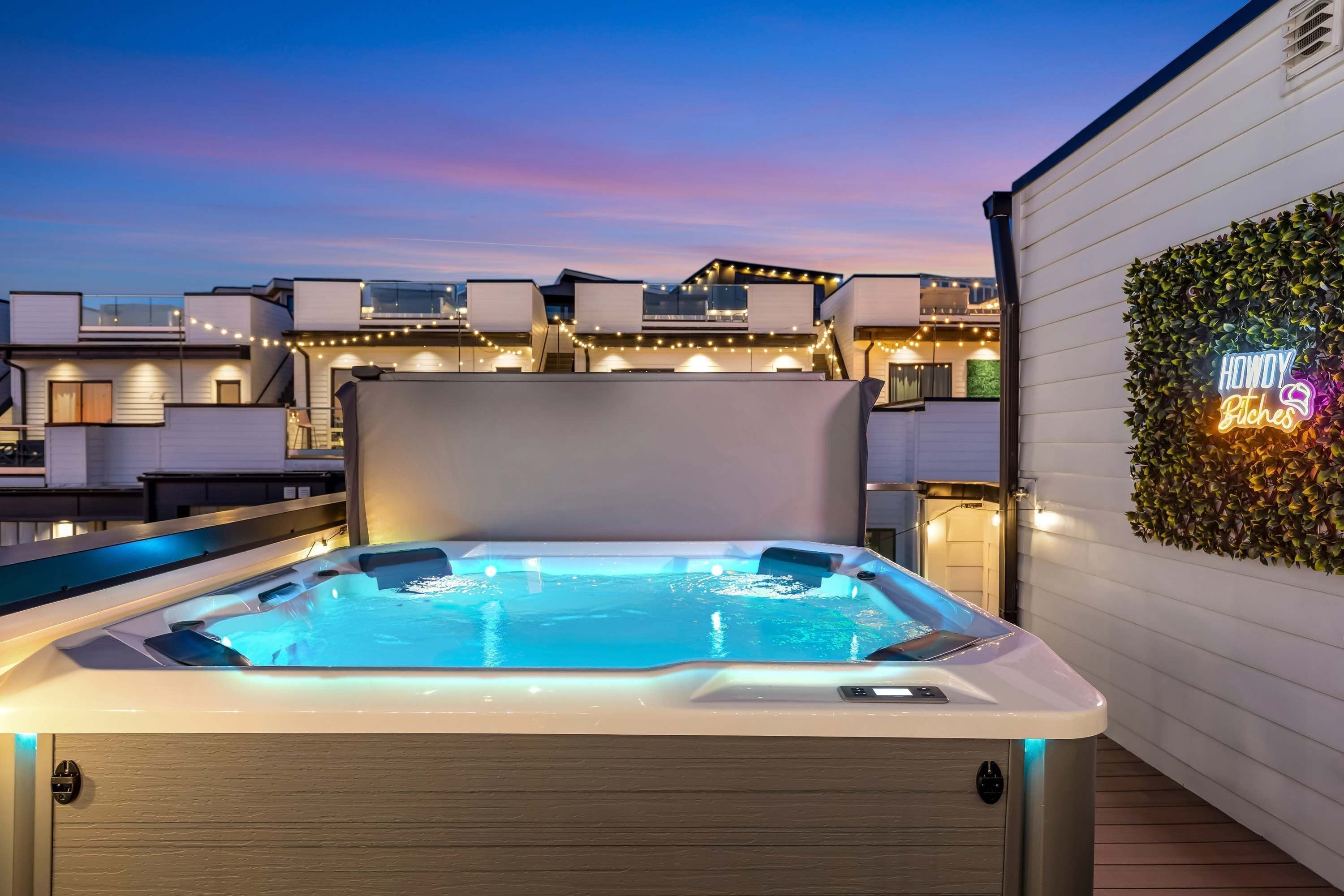 House | 4 bedrooms, desk, Internet