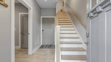 Rumah | 4 kamar tidur dan internet