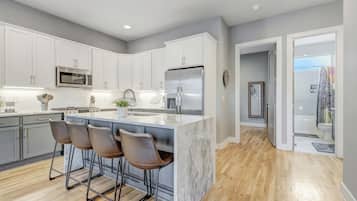 Hus | 4 soverom og internett