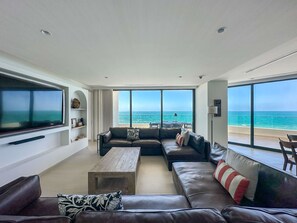 House | 5 bedrooms - 5BR Beachfront Luxury Condo (Puerto Peñasco)