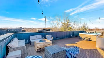 House | 16 bedrooms, Internet