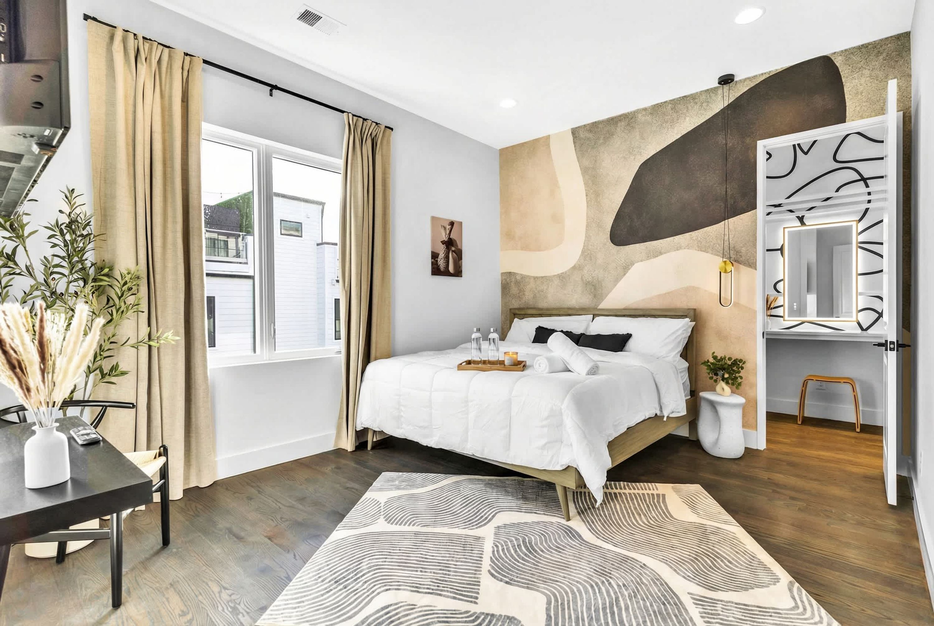 獨棟房屋 | 8 間臥室、書桌、網路服務