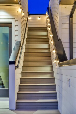 House | 8 bedrooms, desk, Internet - 2 Hot Tubs Karaoke Game Room Downtown Nashville (Nashville)