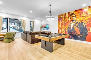 House | 8 bedrooms, Internet - Two Homes Hot Tub Rooftop Deck in Nashville (Nashville)