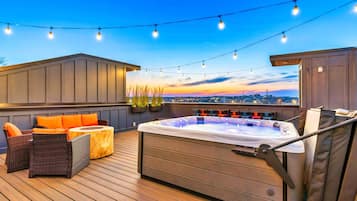 House | 9 bedrooms, Internet