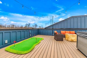 House | 8 bedrooms, Internet - Two Homes Hot Tub Rooftop Deck in Nashville (Nashville)