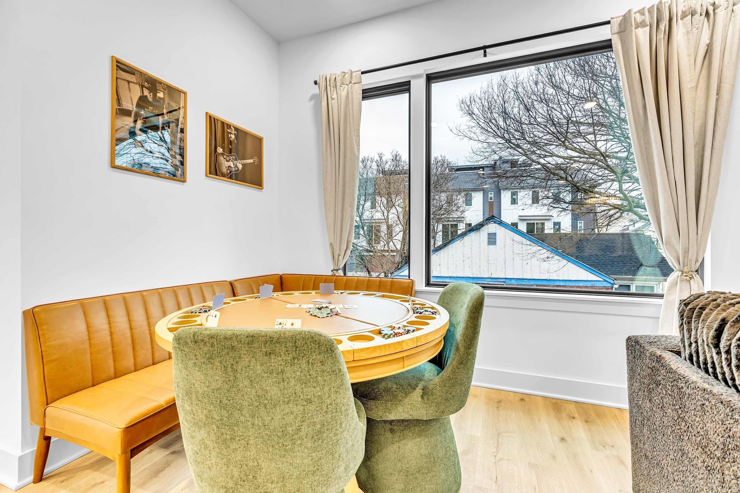 Rumah | 8 kamar tidur dan internet