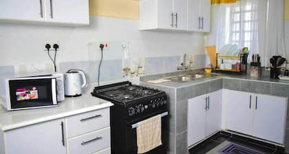 Lux Suites Fancy Getaway Apartments