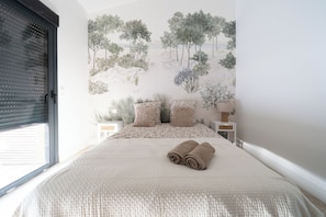 2 habitaciones, tabla de planchar con plancha, wifi y ropa de cama