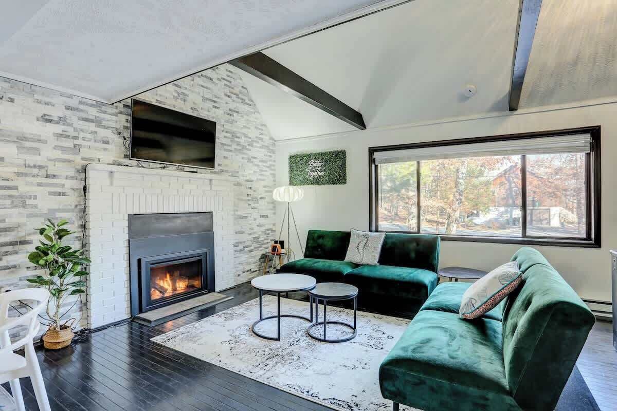 TV, fireplace, video games, offices