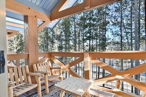 Property grounds - Los Pinos Off-Piste Retreat: Walk to Lift, Pool/Hot Tub (Breckenridge)