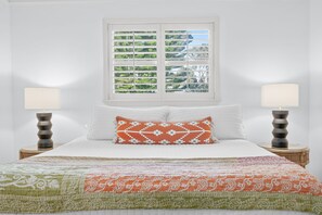 3 habitaciones, tabla de planchar con plancha, wifi y ropa de cama 