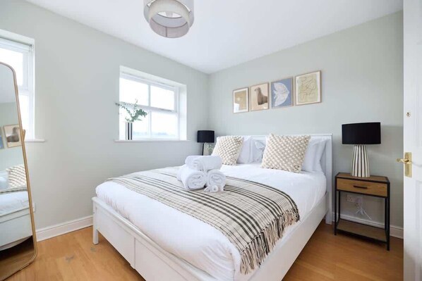 3 Schlafzimmer, Bügeleisen/Bügelbrett, WLAN, Bettwäsche