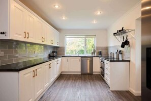 Fridge, oven, dishwasher, toaster