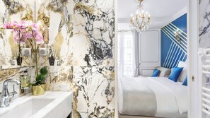 Apartment, City View | Hypo-allergenic bedding, pillowtop beds, in-room safe - Merveil Luxury Suites - Sebastopol I-II (Paris)