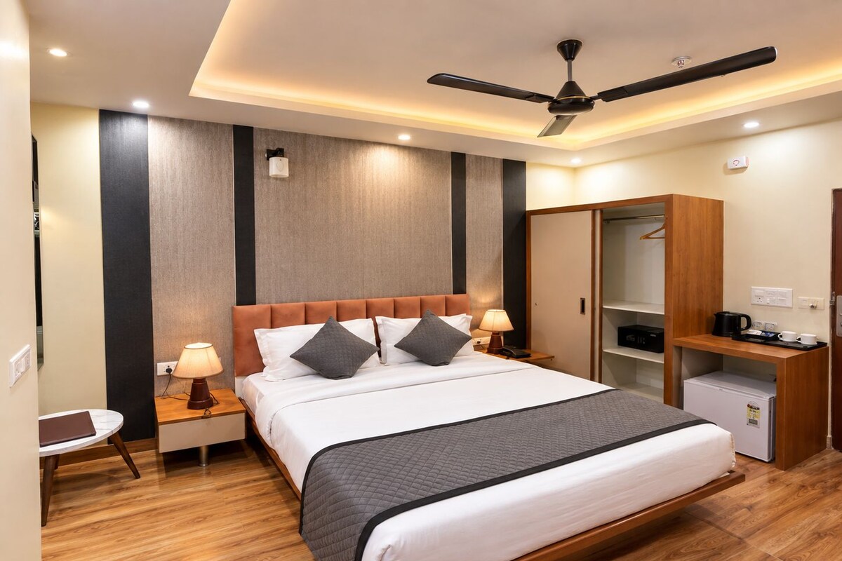 Habitación ejecutiva doble, balcón | Wifi gratis