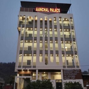 Front of property – evening/night - Aanchal Palace Hotel  (Jaipur)
