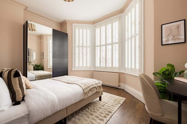 2 Schlafzimmer, Bügeleisen/Bügelbrett, WLAN, Bettwäsche