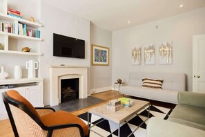 TV, offices - The West Kensington Hideout (Greater London)