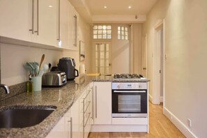 Microwave, oven, toaster, cookware/dishes/utensils