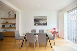 Dining - The Porchester Gardens - 4BDR with shared garden (Greater London)