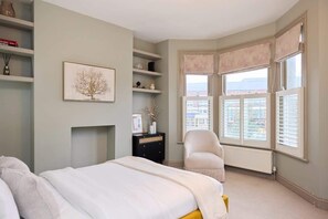 4 chambres, fer et planche à repasser, Wi-Fi, draps fournis