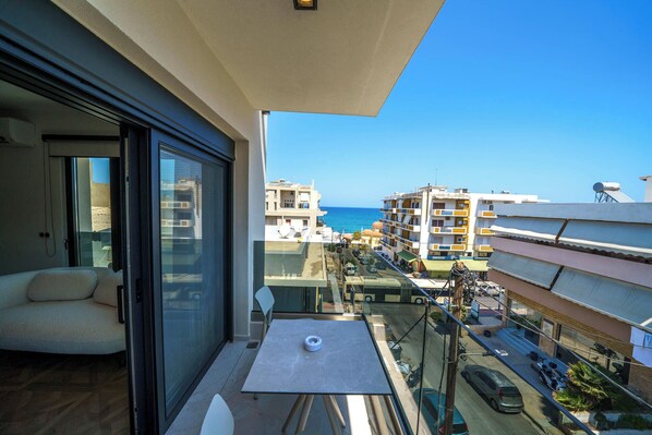Superior Suite, Partial Sea View | Balcony