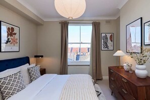 1 bedroom, iron/ironing board, WiFi, bed sheets - The Shepherd's Bush Place - Lovely 1 Bdr Flat (Greater London)